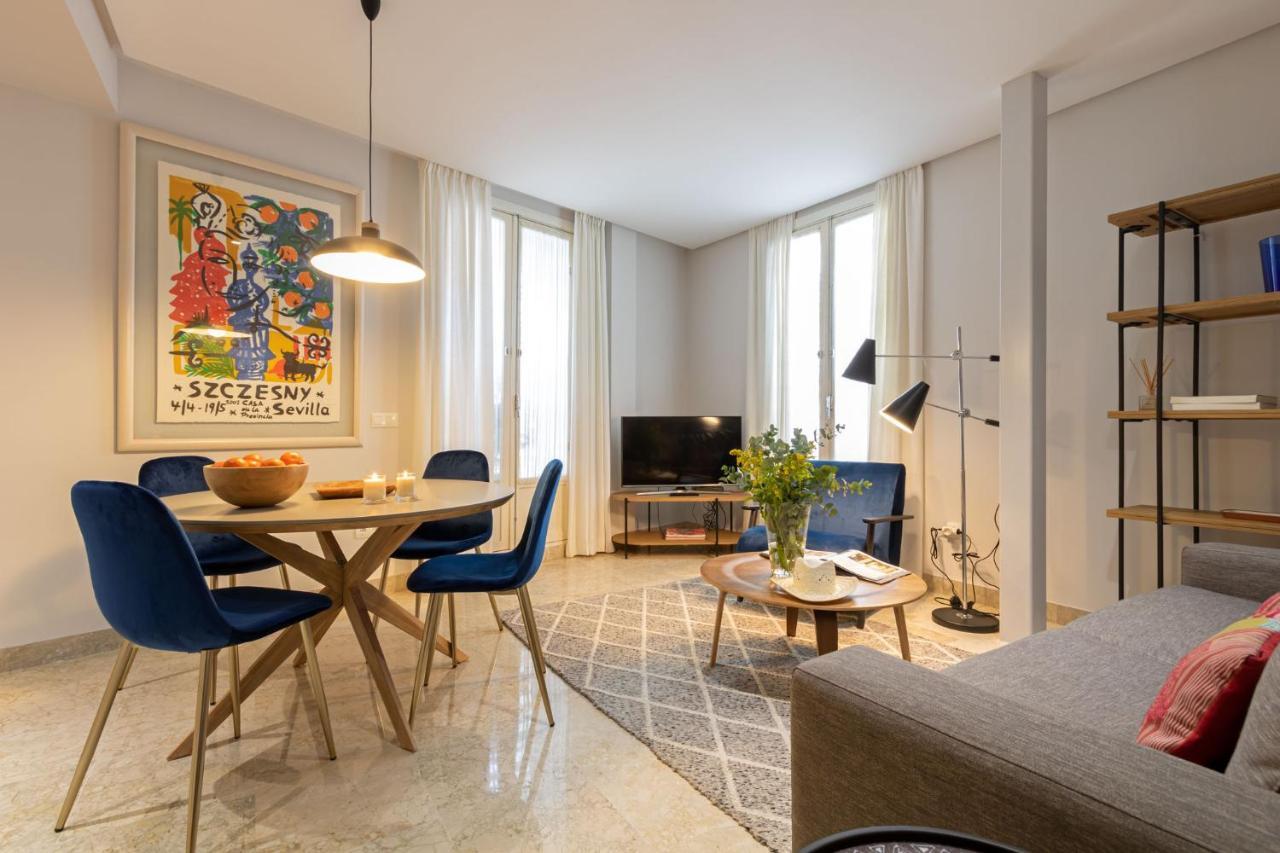 Appartement Alkazar Gardens Old Town 6 Pax à Séville Extérieur photo