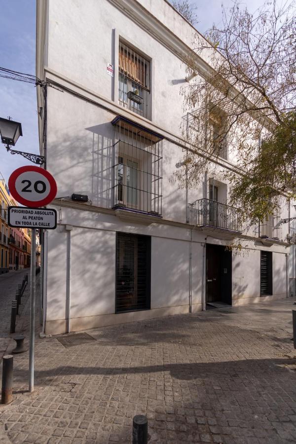 Appartement Alkazar Gardens Old Town 6 Pax à Séville Extérieur photo