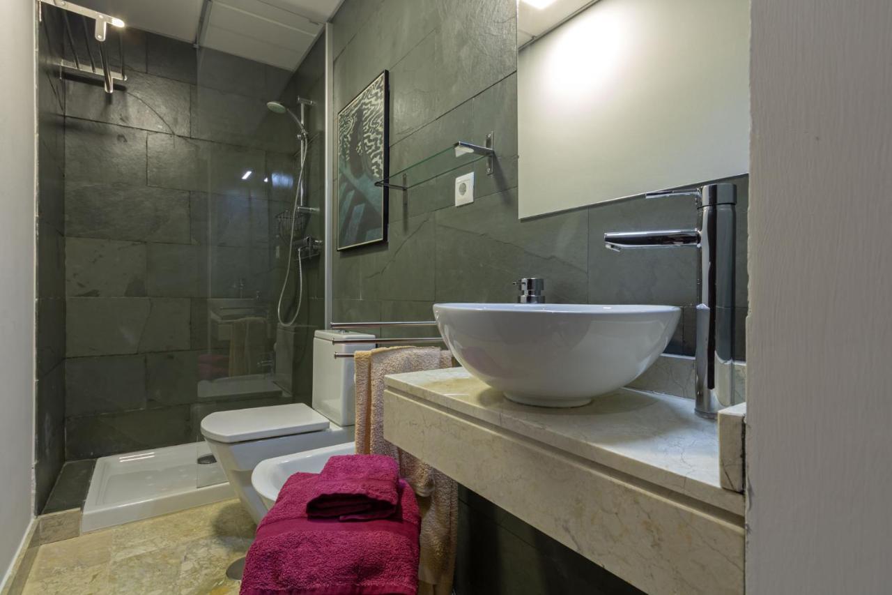 Appartement Alkazar Gardens Old Town 6 Pax à Séville Extérieur photo
