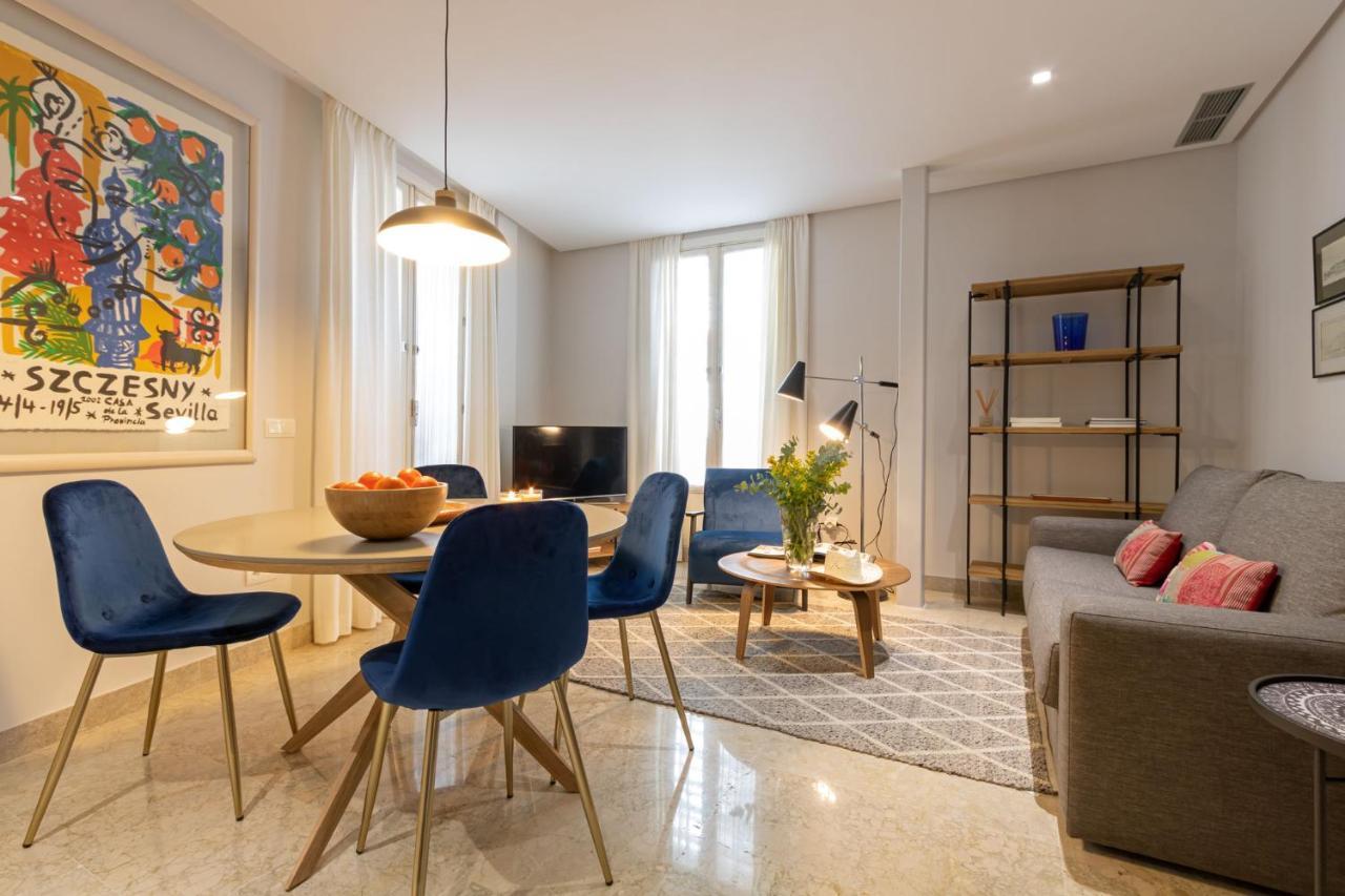 Appartement Alkazar Gardens Old Town 6 Pax à Séville Extérieur photo